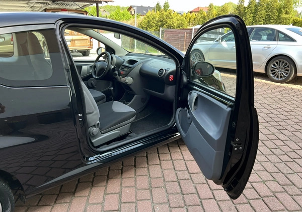 Peugeot 107 cena 11500 przebieg: 72000, rok produkcji 2007 z Rydułtowy małe 529